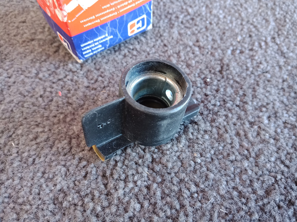 Nissan Sunny, Lift back, Traveler Distributor Rotor – Nelson Merchants