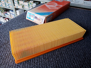 BMW 520i, 525i, 525ix, M5 Air Filter